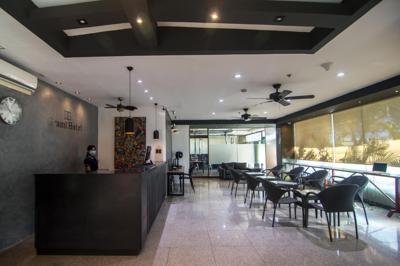 Dg Grami Hotel Paranaque City Eksteriør billede