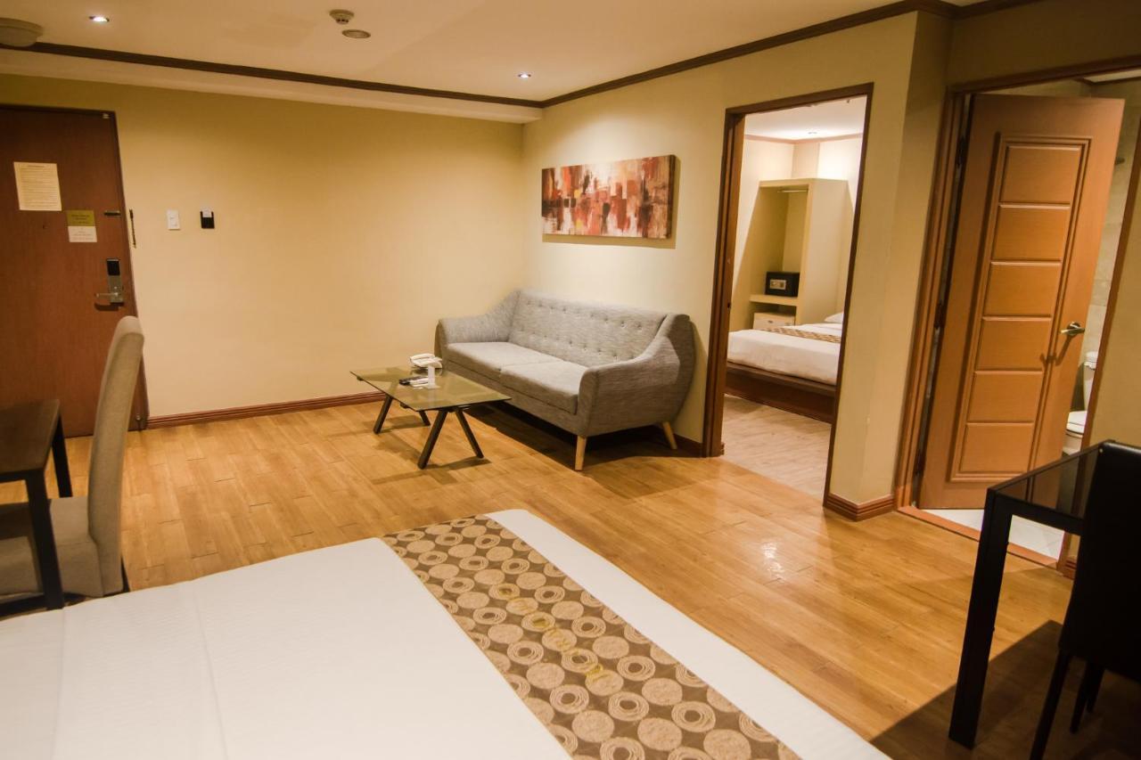 Dg Grami Hotel Paranaque City Eksteriør billede