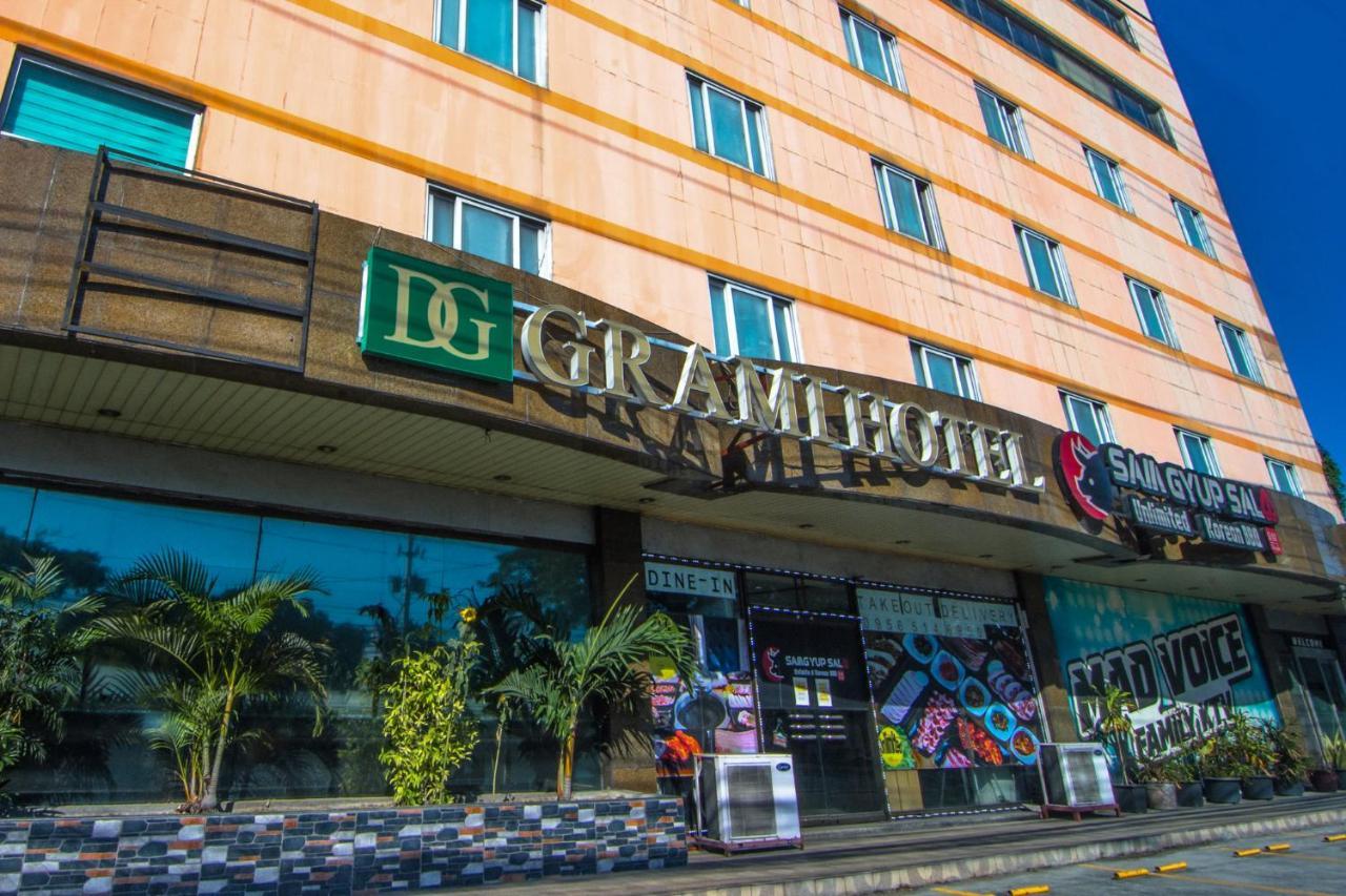 Dg Grami Hotel Paranaque City Eksteriør billede