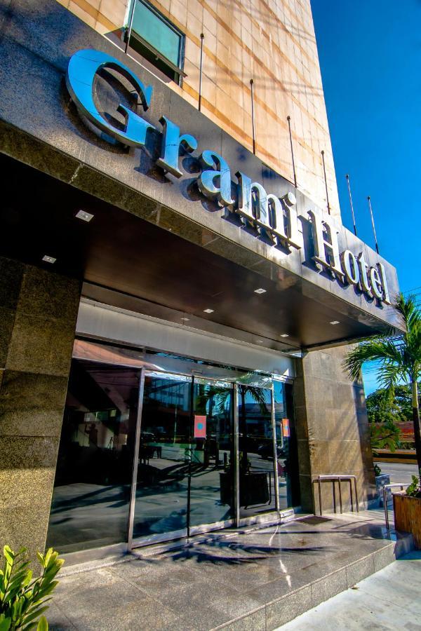 Dg Grami Hotel Paranaque City Eksteriør billede