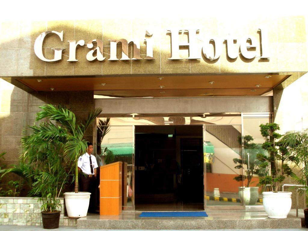 Dg Grami Hotel Paranaque City Eksteriør billede