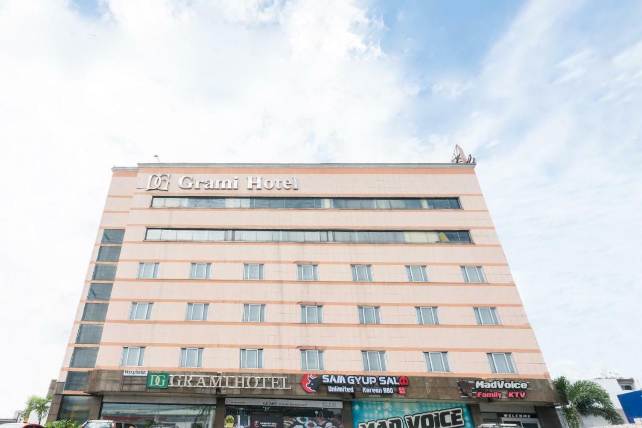Dg Grami Hotel Paranaque City Eksteriør billede