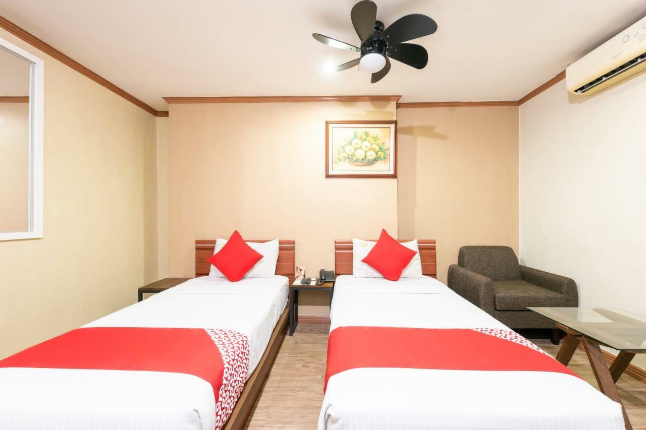 Dg Grami Hotel Paranaque City Eksteriør billede