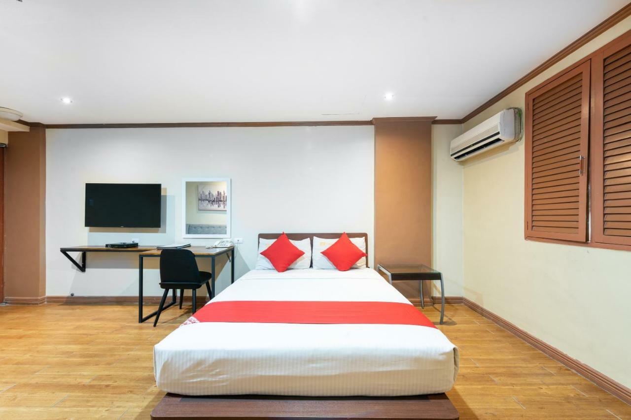 Dg Grami Hotel Paranaque City Eksteriør billede